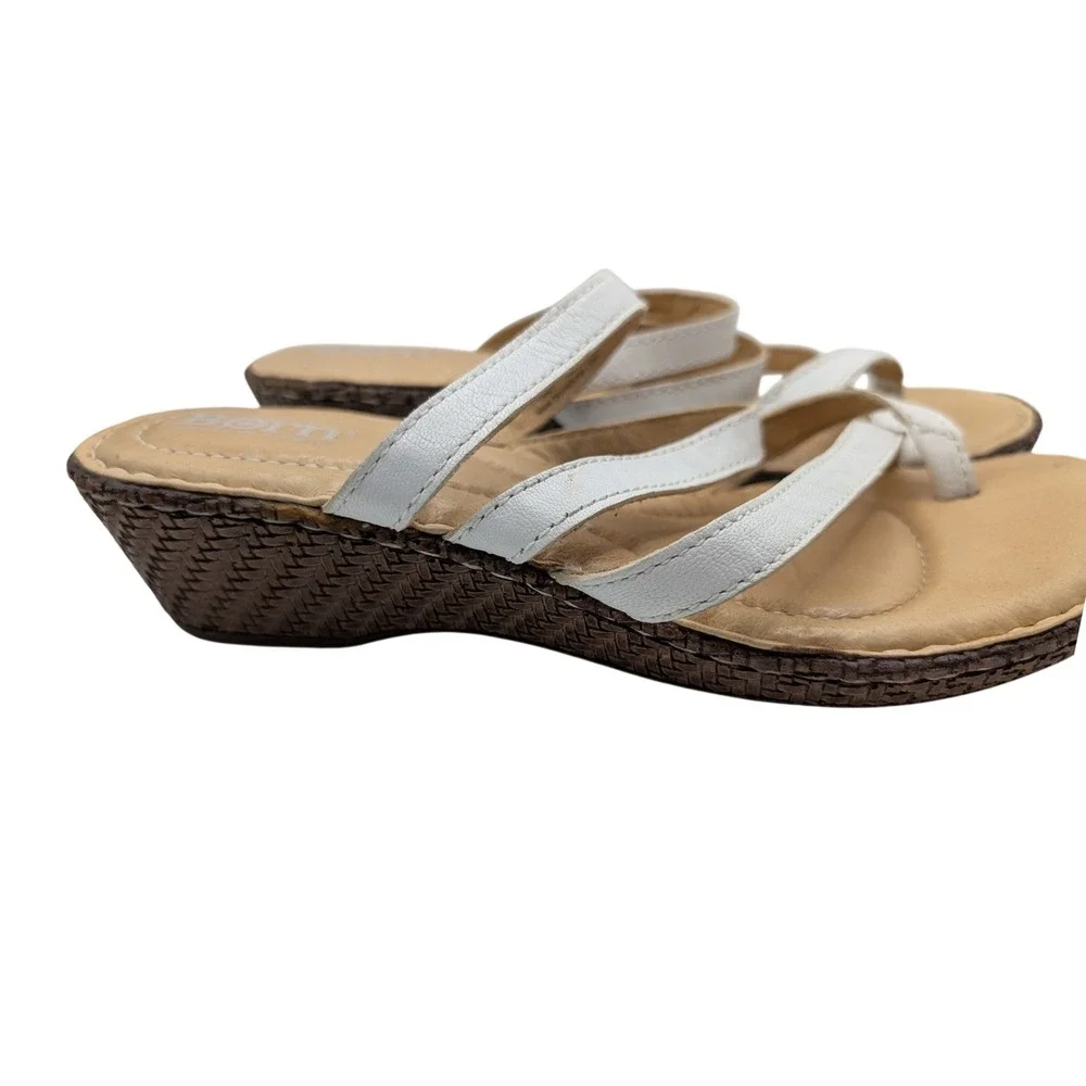 Born Wedge Sandals White Leather Strappy Toe Loop F65801 - Size 8M